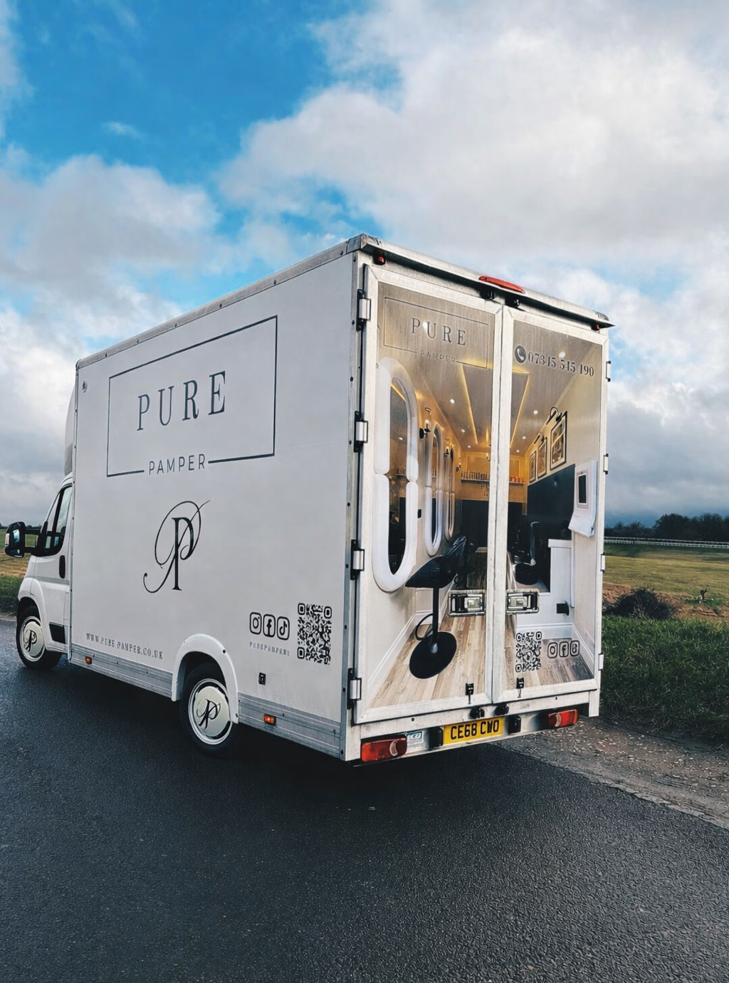 Pure Pamper bus exterior